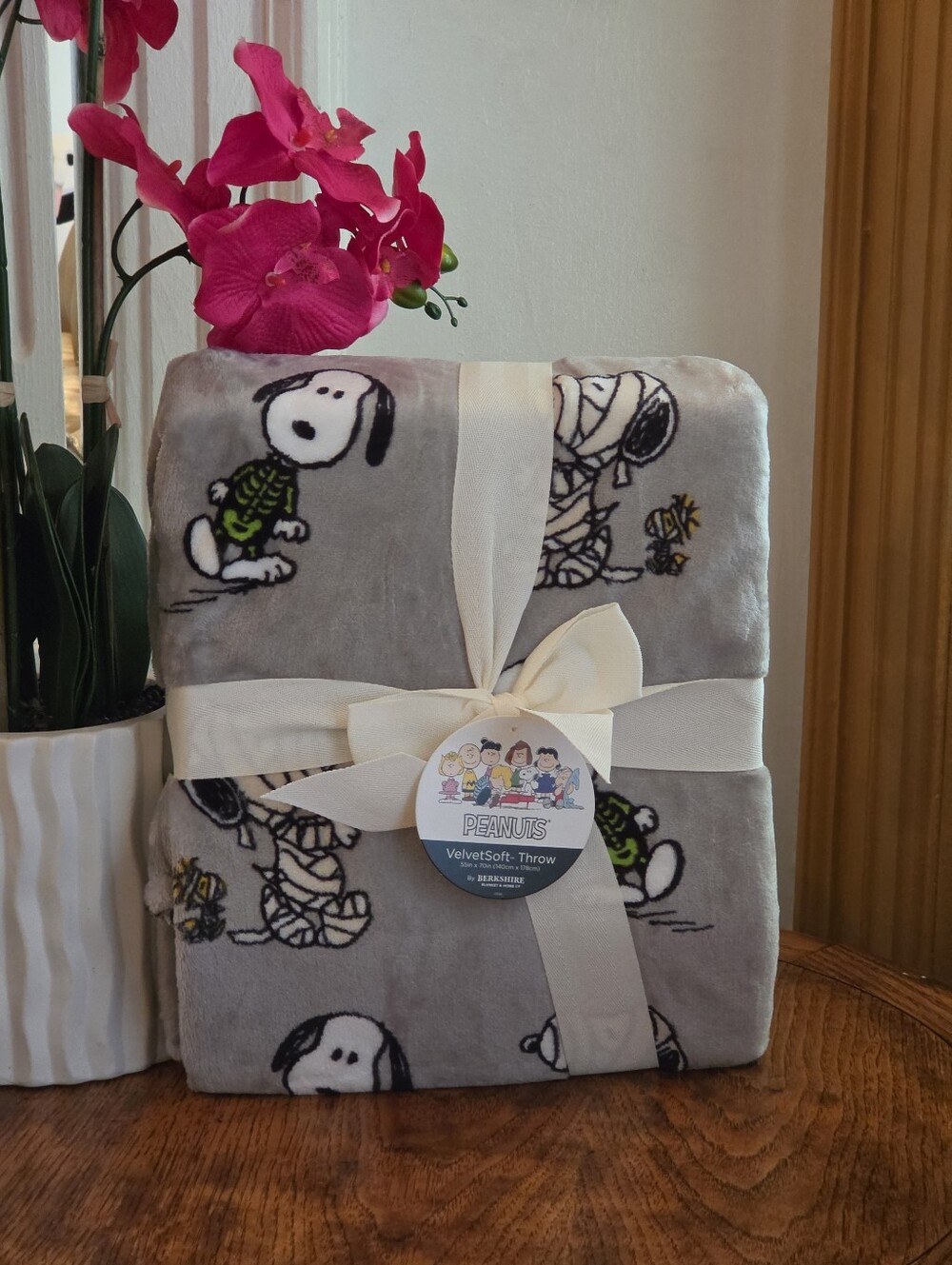 Peanuts Halloween Snoopy Mummy Skeleton Velvet Soft Blanket